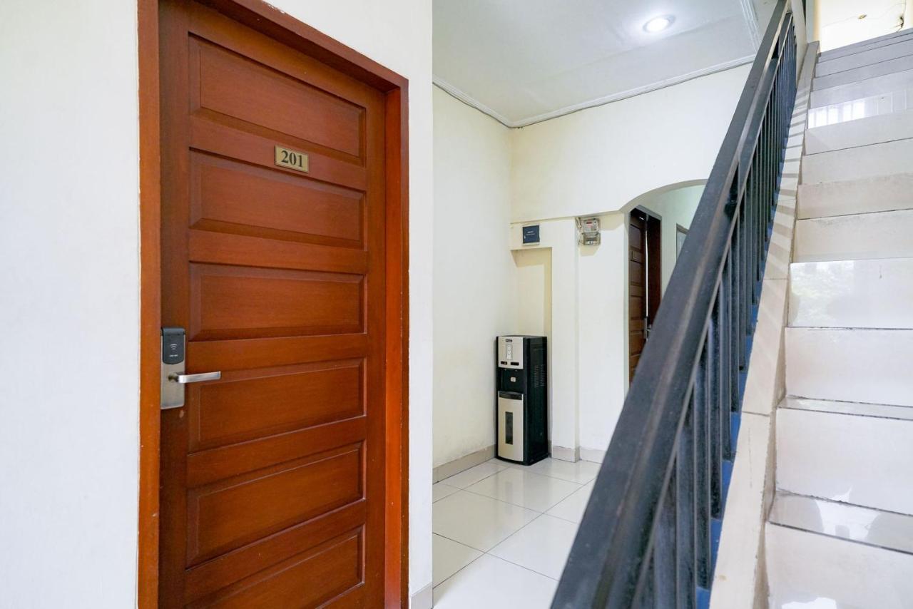 Reddoorz At Buah Batu 5 Hotel Bandung Exterior photo