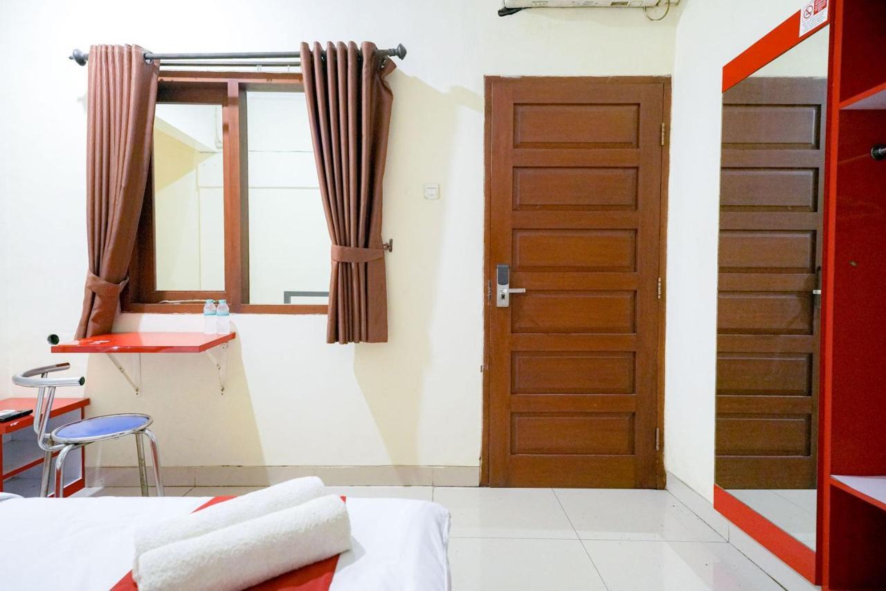Reddoorz At Buah Batu 5 Hotel Bandung Exterior photo
