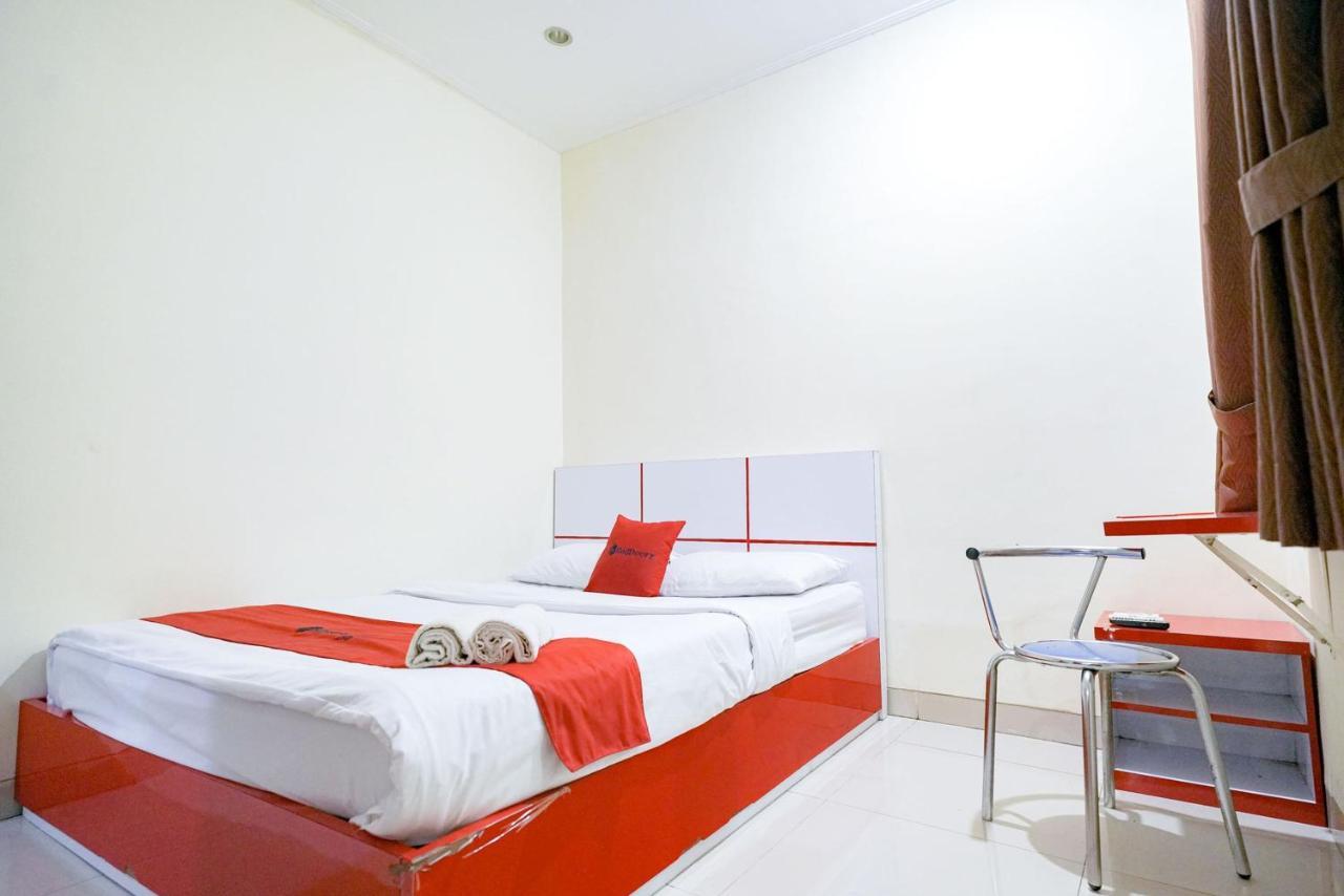 Reddoorz At Buah Batu 5 Hotel Bandung Exterior photo