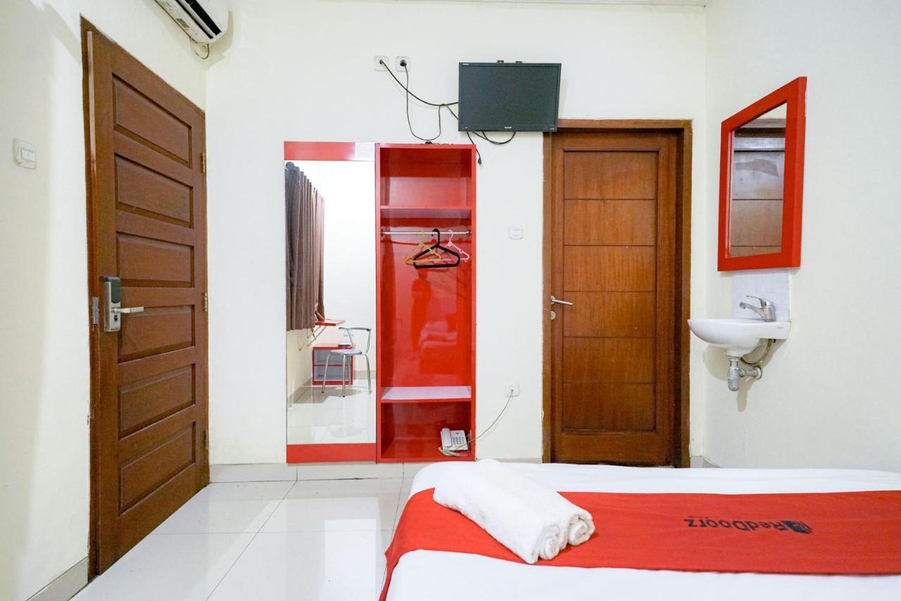 Reddoorz At Buah Batu 5 Hotel Bandung Exterior photo