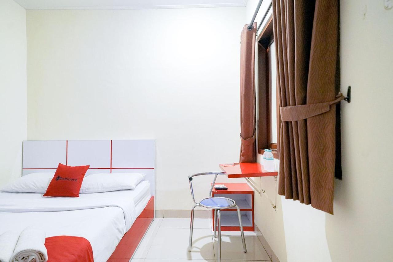 Reddoorz At Buah Batu 5 Hotel Bandung Exterior photo